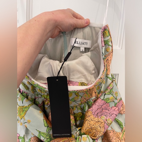 Elliatt Small Jet Set Floral Jaquard Mini Dress - Picture 7 of 7